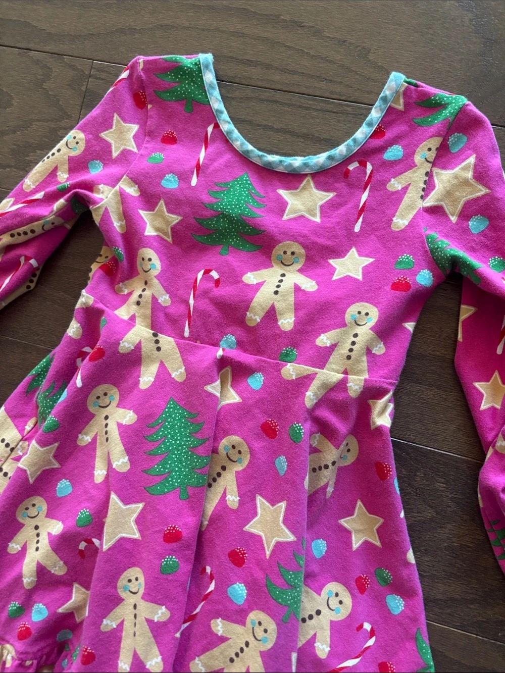 Eleanor Rose festive pink